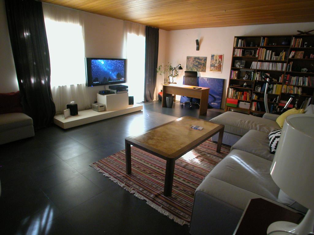 Diana'S Place Пула Екстериор снимка