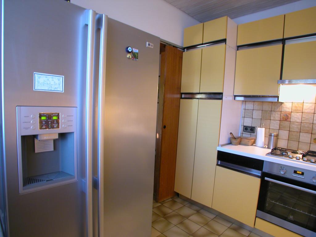 Diana'S Place Пула Екстериор снимка