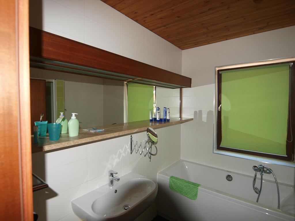 Diana'S Place Пула Екстериор снимка
